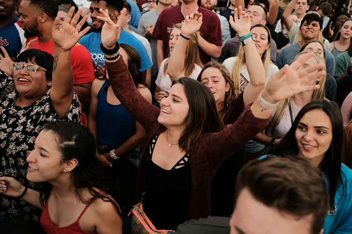 Woman Has $14 Lunches Every Day But Can&#8217;t Pay Back A Friend For A $74 Concert Ticket, Regrets It