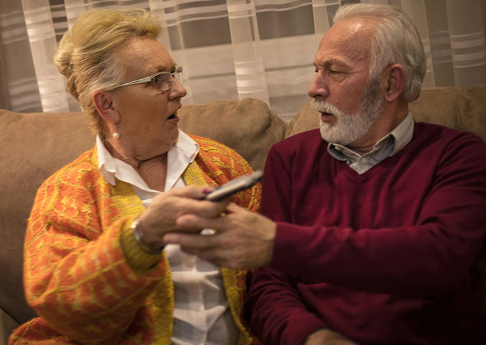 Woman’s Four Year Relationship Ended When Her Family Stages An “Intervention”