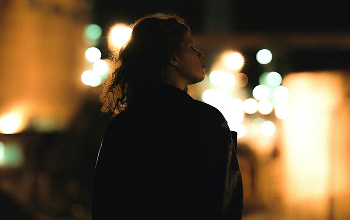 80 Things Men Do That Women Say Decide If They Can Trust Them Or Not