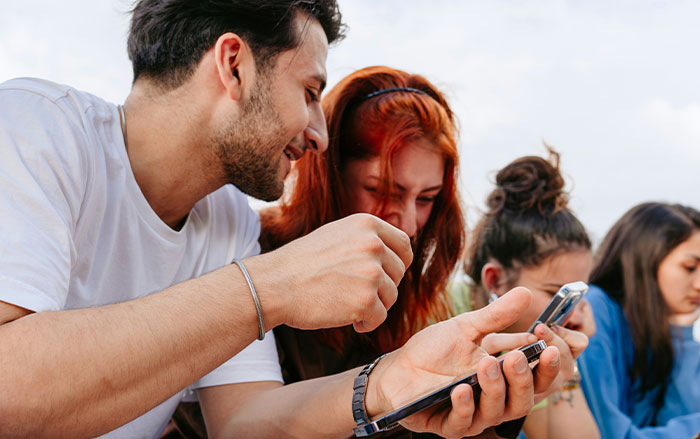 80 Things Men Do That Women Say Decide If They Can Trust Them Or Not