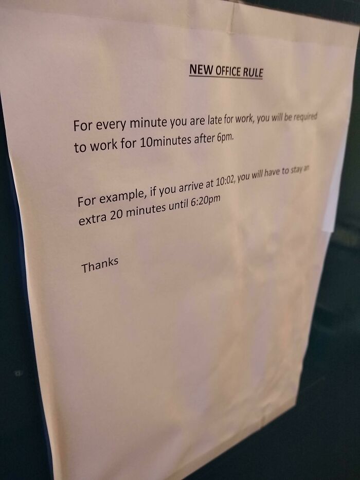 People Are Sharing Pics And Screenshots Of Why They Hate Their Boss