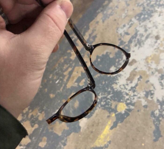 People Are Sharing Pics And Screenshots Of Why They Hate Their Boss