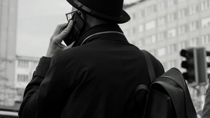 43 Bizarre Messages And Phone Calls That Made People Want To Chuck Their Phone Out The Window