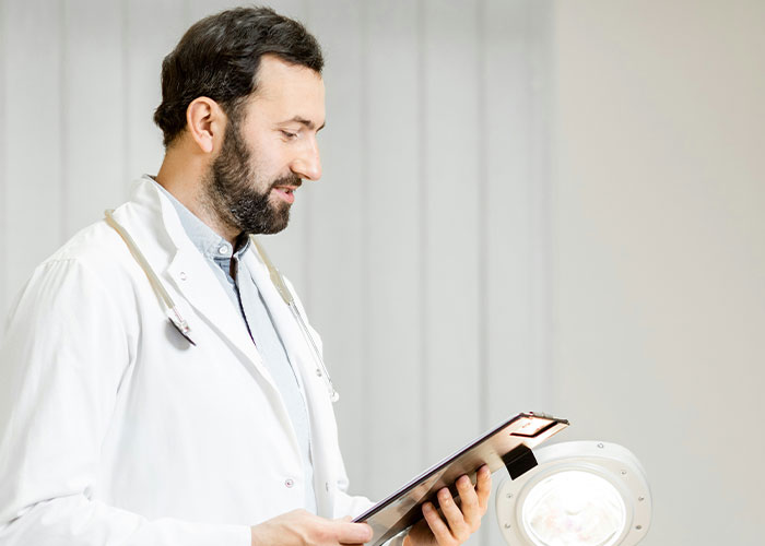 73 Hilariously Embarrassing Doctor’s Appointments That Went Off The Rails