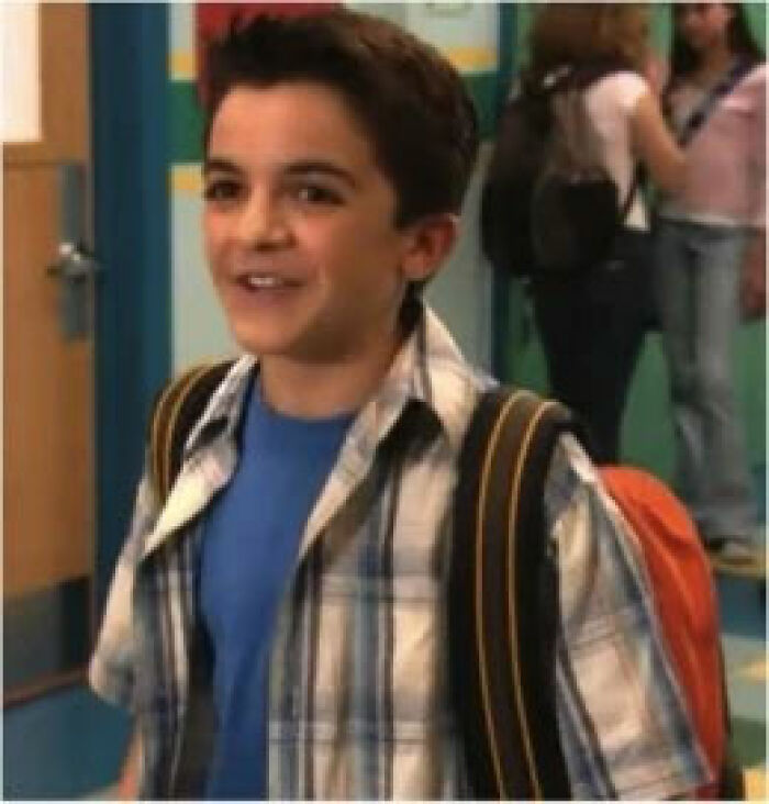 $1,207 Fundraiser For Homeless Nickelodeon Actor Ends With Street-Side Makeover