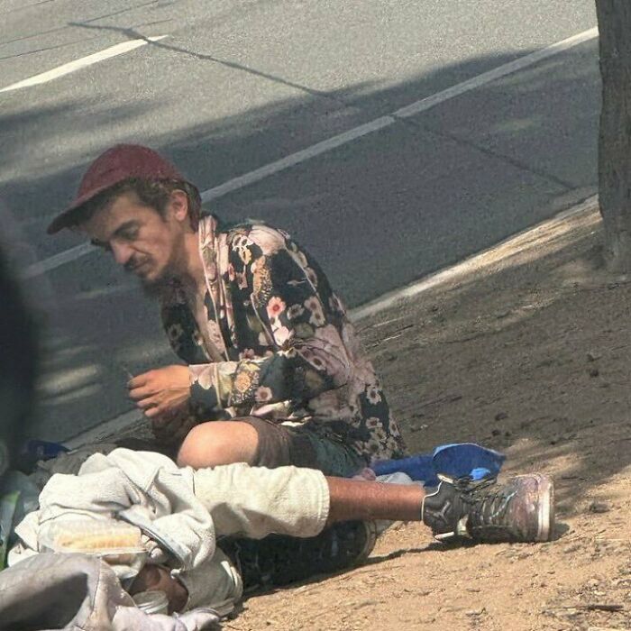 $1,207 Fundraiser For Homeless Nickelodeon Actor Ends With Street-Side Makeover