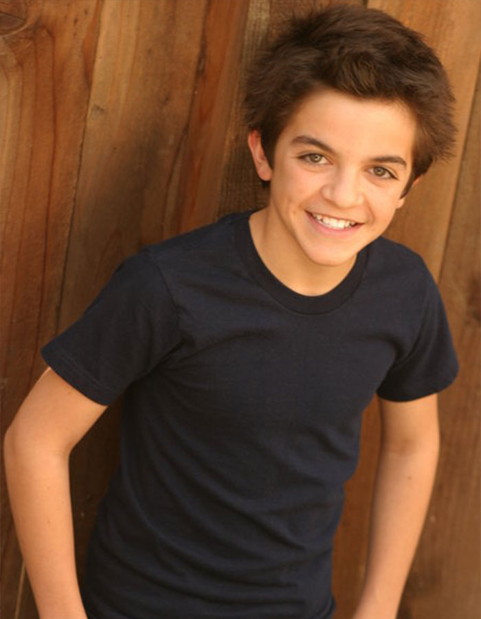 $1,207 Fundraiser For Homeless Nickelodeon Actor Ends With Street-Side Makeover