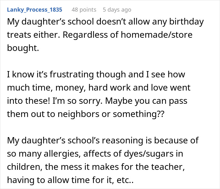 Mom Spends Hours Baking Cupcakes For Son’s Birthday, Is Furious After School&#8217;s Reaction