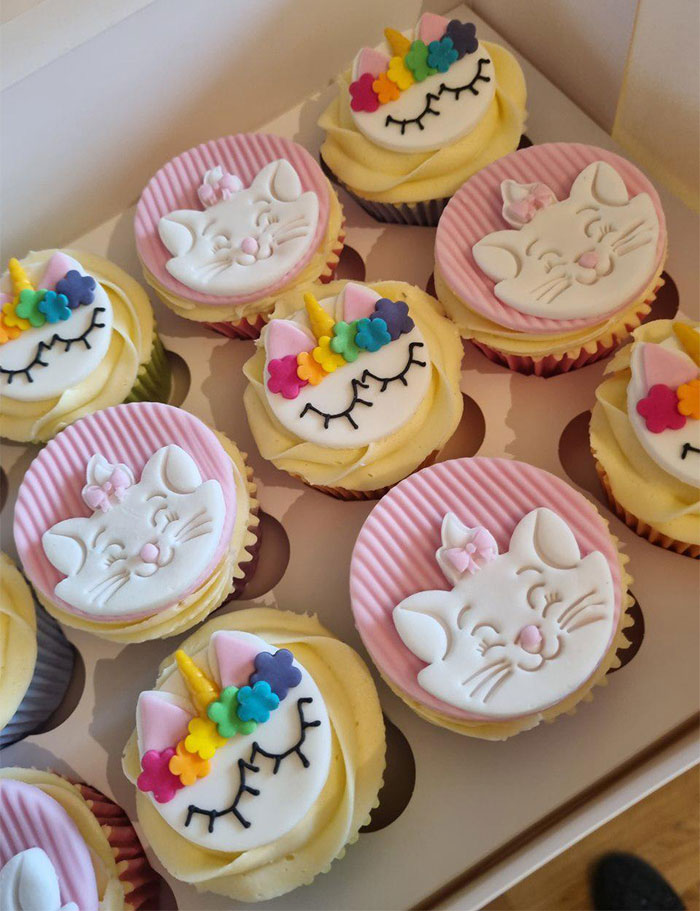 Mom Spends Hours Baking Cupcakes For Son’s Birthday, Is Furious After School&#8217;s Reaction