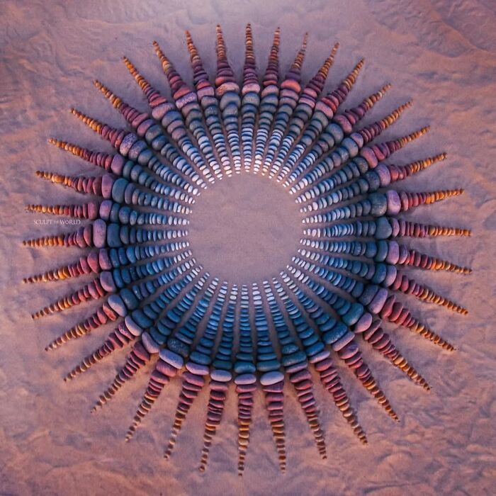 Unnaturally Natural Patterns: Artist Arranges Stones And Other Materials In Stunning Land Art (47 New Pics)