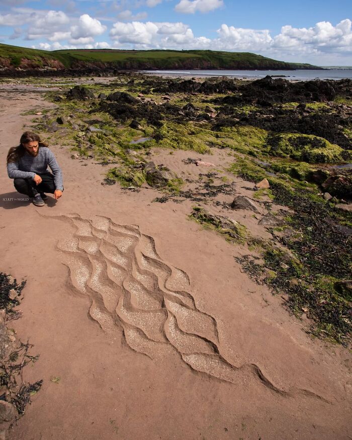 Unnaturally Natural Patterns: Artist Arranges Stones And Other Materials In Stunning Land Art (47 New Pics)