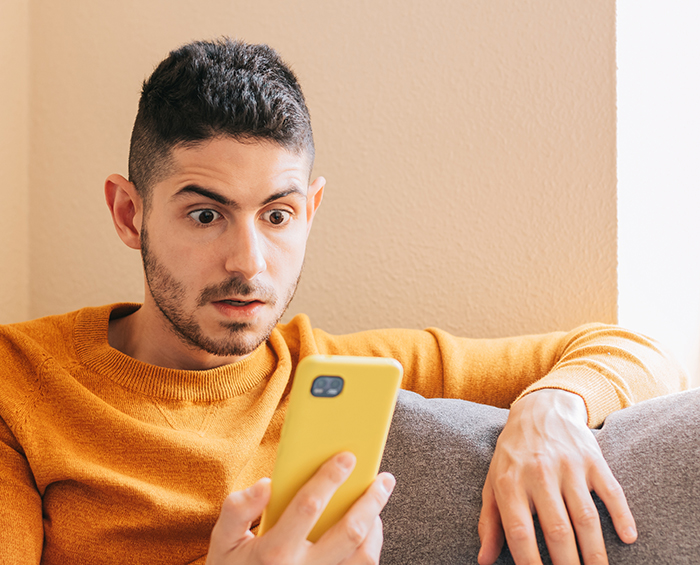 Man Tries To Prove Girlfriend’s Cheating By Snooping Her Phone In Secret, It Backfires Badly