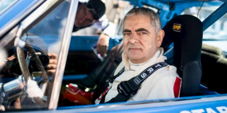 Rowan Atkinson race car driver Rowan Atkinson race car driver