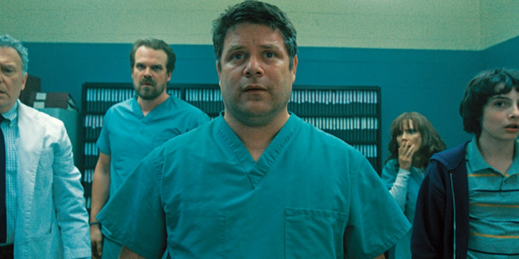 Sean Astin in Stranger Things Sean Astin in Stranger Things