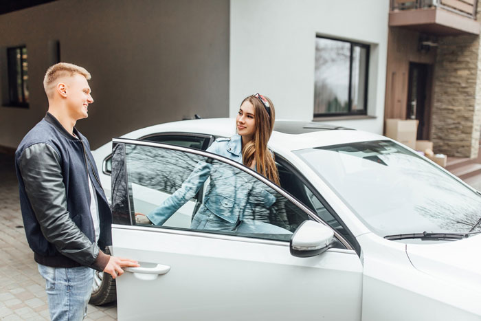 Woman Has Had Enough Of Roomie’s BF Taking Her Paid Parking Spot, Calls Tow Truck In A Heartbeat
