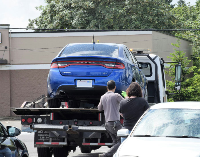 Woman Has Had Enough Of Roomie’s BF Taking Her Paid Parking Spot, Calls Tow Truck In A Heartbeat