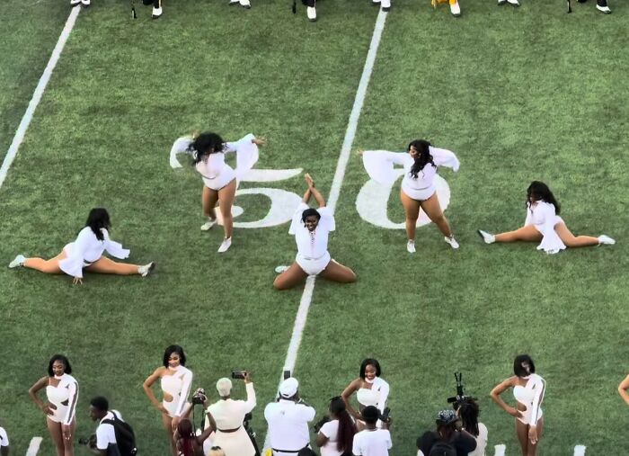 College Band Announcer Body-Shames Plus-Size Dancers At Halftime, Backlash Forces Apology