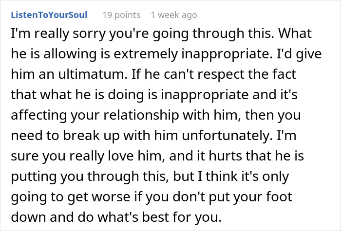 Man Doesn’t Get Why GF Is Upset About His “Work Wife” Who’s Sending Him Hearts And Mirror Selfies