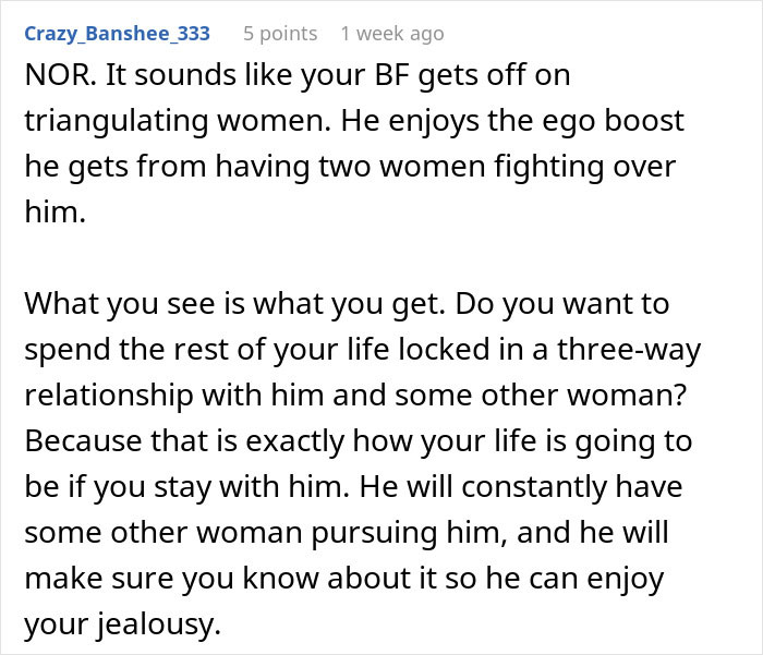 Man Doesn’t Get Why GF Is Upset About His “Work Wife” Who’s Sending Him Hearts And Mirror Selfies