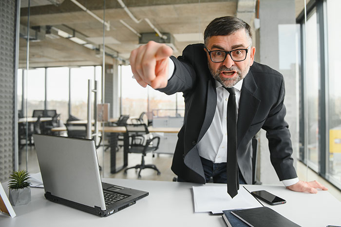 Boss Livid Employee Didn’t Check Their Email On Their Way To Work As They Take Public Transit