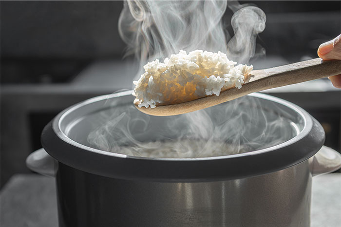 &#8220;I Blow Dry Chicken&#8221;: 36 People Who Cook Smarter, Not Harder, Share Their Weirdest Kitchen Cheats