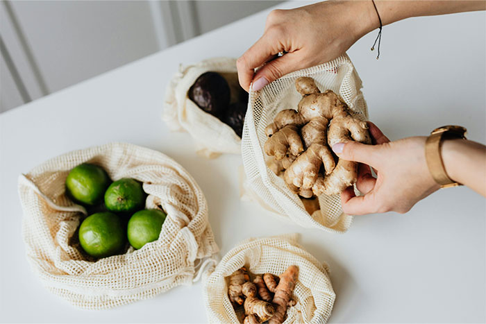 &#8220;I Blow Dry Chicken&#8221;: 36 People Who Cook Smarter, Not Harder, Share Their Weirdest Kitchen Cheats