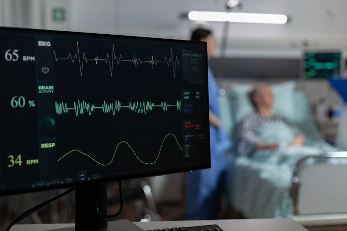 29 Scary Times Doctors Brushed Off Someone’s Symptoms As “Just Anxiety” But It Was Anything But