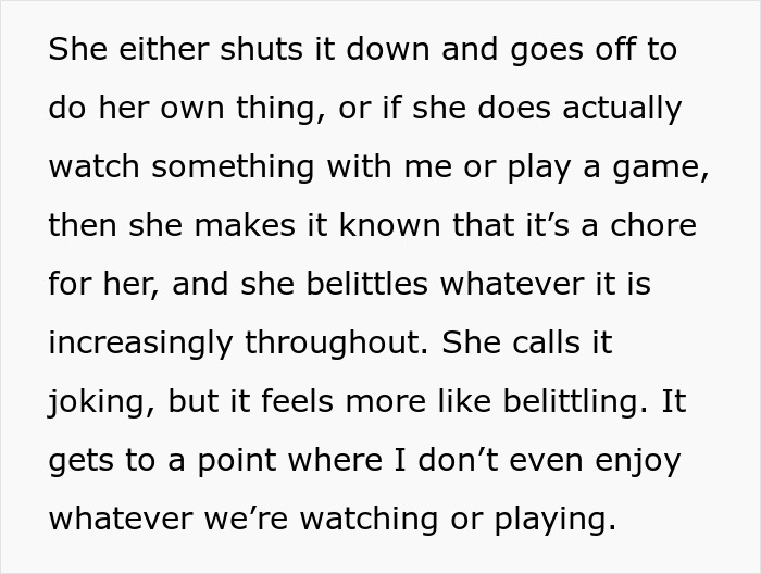 GF Tells Man He Must Choose Between Her And His Female Friend Before Going On Group Trip