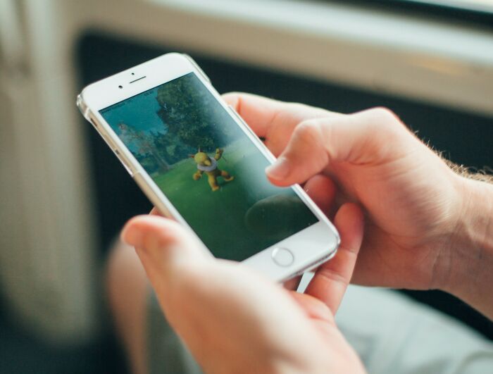 Netizens Reveal 30 Of The Most Unsettling Secrets Discovered While Snooping On A Partner’s Phone