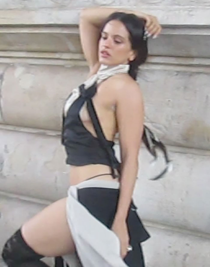 Pop Star Dyes Her Armpit Hair At Paris Fashion Week, Sparking Mixed Reactions: &#8220;Chicken Feathers&#8221;