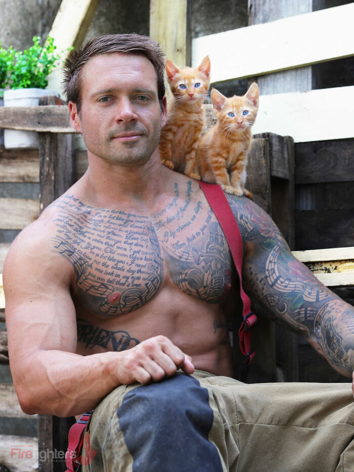 The Australian Firefighters Calendar: 50 Times Firefighters Melted Hearts With Kittens