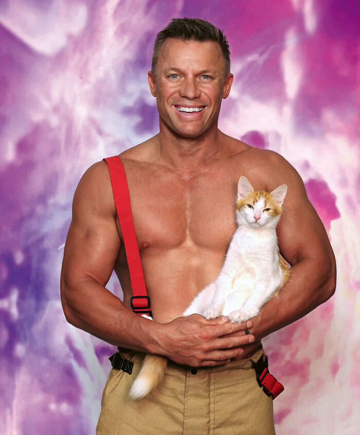 The Australian Firefighters Calendar: 50 Times Firefighters Melted Hearts With Kittens