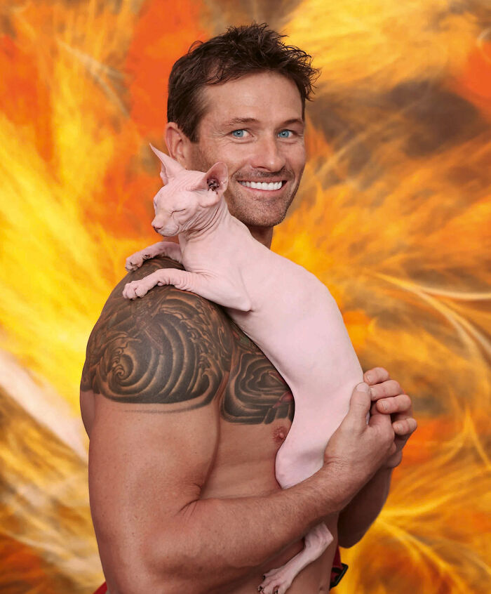 The Australian Firefighters Calendar: 50 Times Firefighters Melted Hearts With Kittens