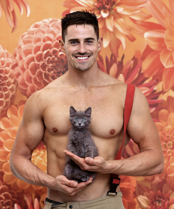 The Australian Firefighters Calendar: 50 Times Firefighters Melted Hearts With Kittens