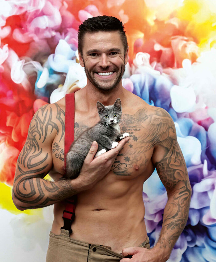 The Australian Firefighters Calendar: 50 Times Firefighters Melted Hearts With Kittens