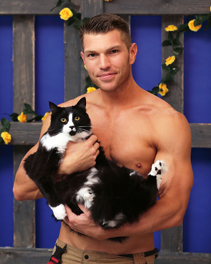 The Australian Firefighters Calendar: 50 Times Firefighters Melted Hearts With Kittens