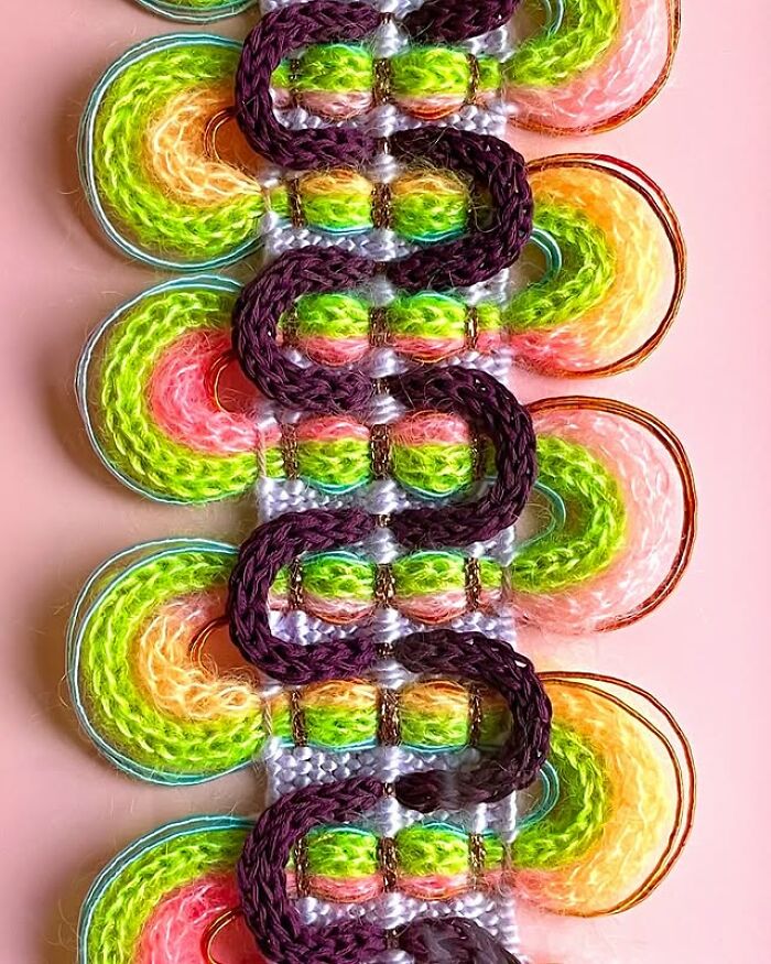 Meditative, Colorful, Mesmerizing: This Artist’s Fiber Art Has It All (50 Pics)