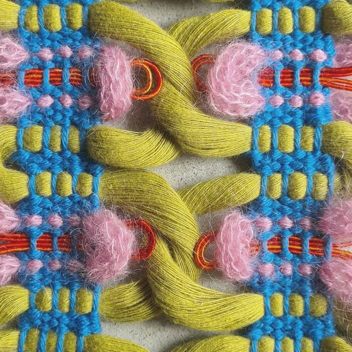 Meditative, Colorful, Mesmerizing: This Artist’s Fiber Art Has It All (50 Pics)