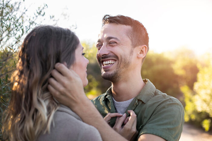 30 Totally Wrong Ways To Be A Spouse, As Told By Members Of This Online Group