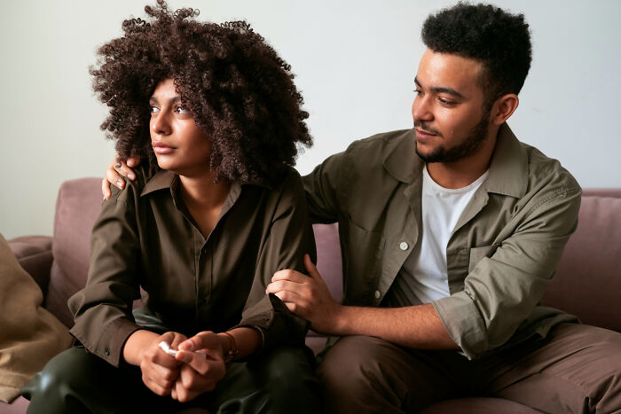 30 Totally Wrong Ways To Be A Spouse, As Told By Members Of This Online Group