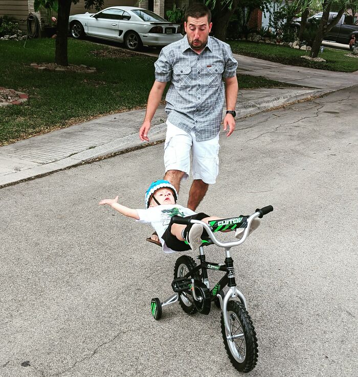 “The Moment The Rope Broke”: 73 Perfect Pictures Taken Split Seconds Before Disaster Struck