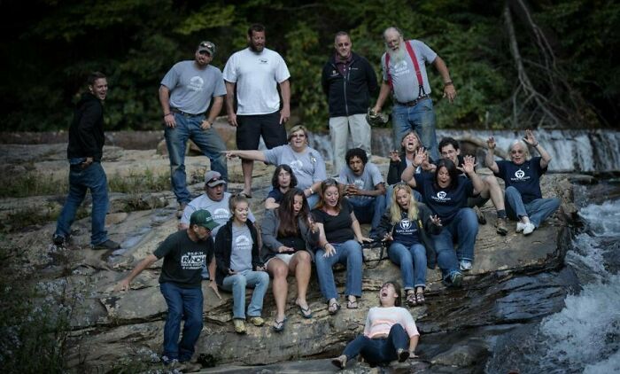 “The Moment The Rope Broke”: 73 Perfect Pictures Taken Split Seconds Before Disaster Struck