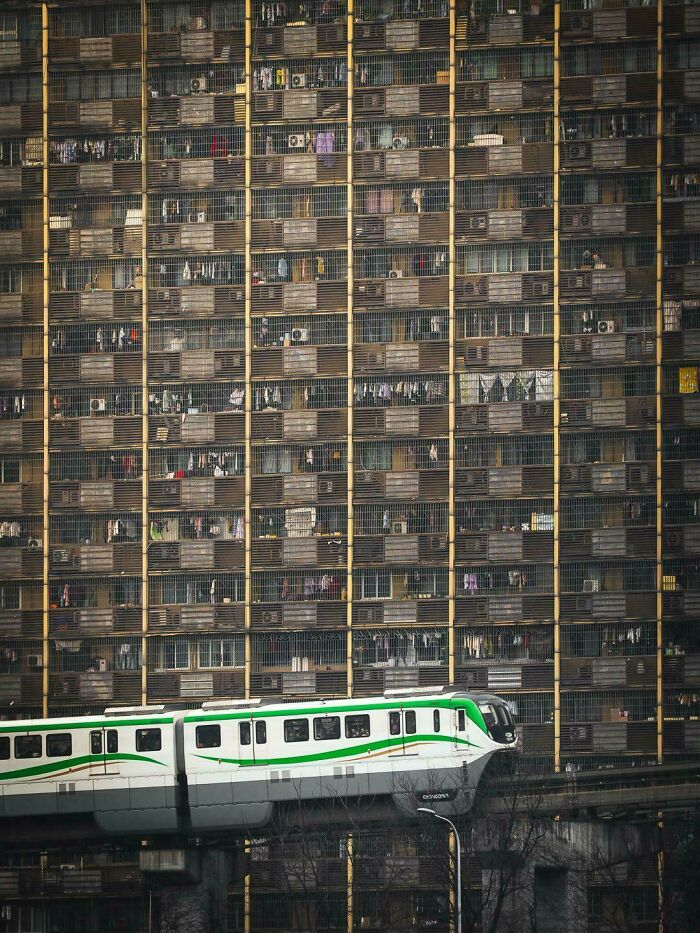 100 Pictures Of ‘Urban Hell’ Showing Everything That’s Wrong With Our Society (New Pics)
