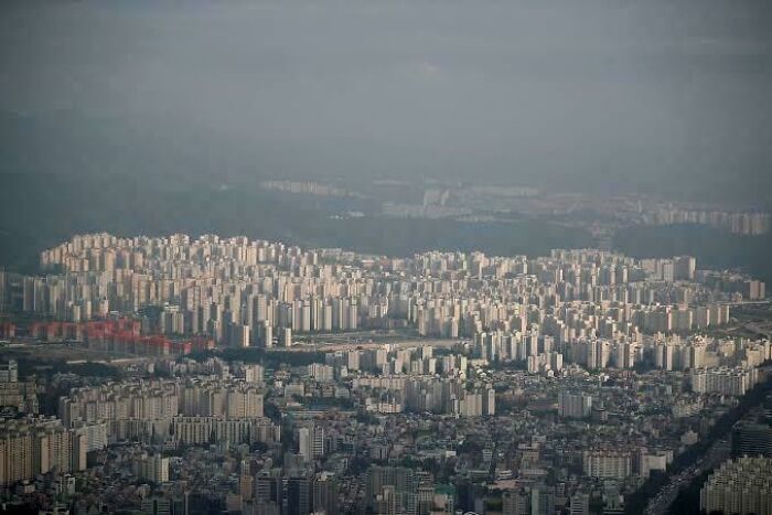 100 Pictures Of ‘Urban Hell’ Showing Everything That’s Wrong With Our Society (New Pics)
