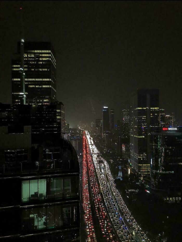 100 Pictures Of ‘Urban Hell’ Showing Everything That’s Wrong With Our Society (New Pics)
