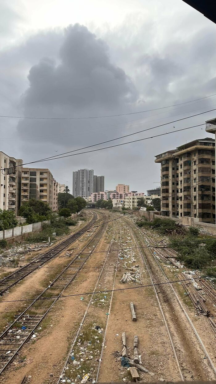 100 Pictures Of ‘Urban Hell’ Showing Everything That’s Wrong With Our Society (New Pics)