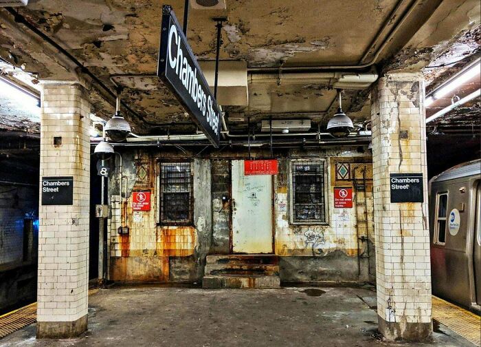 100 Pictures Of ‘Urban Hell’ Showing Everything That’s Wrong With Our Society (New Pics)