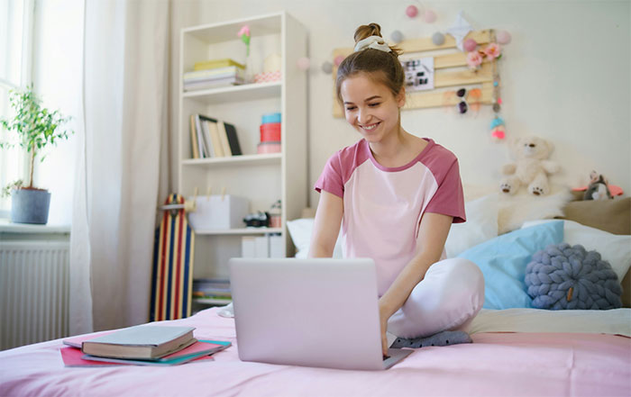 “Credit Card Was Free Money”: 93 Times Young People Exposed How Out Of Touch They Are Without Even Trying