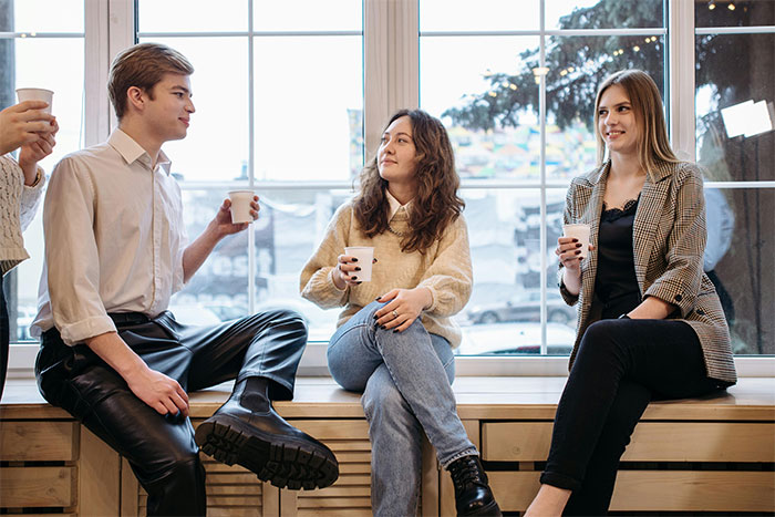 “Credit Card Was Free Money”: 93 Times Young People Exposed How Out Of Touch They Are Without Even Trying
