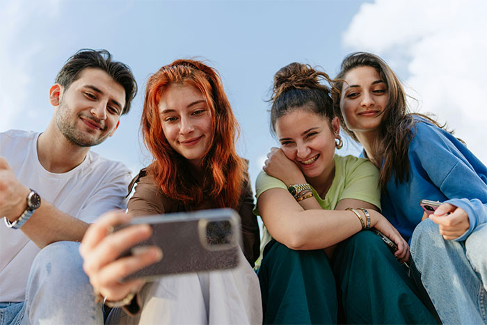 “Credit Card Was Free Money”: 93 Times Young People Exposed How Out Of Touch They Are Without Even Trying